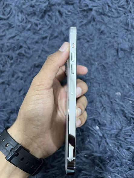 سلام عليكم

ايفون 13 برو ماكس 

شرق اوسططط. (ماستر) مو امريكي 

ذاكره 512   مو 256 ولا 128  فرق هواي بالسعر

بطاريه 80 

وتر بروف مكفول ما مبدل قطعه ولا مفتوح ولا واصل صيانه 
نضافه الف بالميه شخط. واحد ما بي اي خلل ترجعه 

اي خلل او اي شخط ما بي 

سعره 695 قفل قفل ماكو هيج سعر 

مكاني بغداد جديده /نعيريه/فلكه رقم عشره 

توصل موجود 10 

***********
