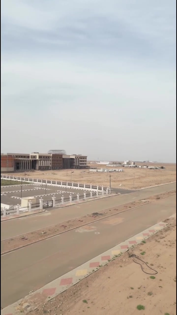 فرصة مميزة للاستثمار والسكن

قطع أراضي طابو صرف عند المجمع الحكومي  
بأسعار جداً مناسبة وموقع استراتيجي قريب من الدوائر والخدمات  

✔️ قرب ملعب الأنبار الدولي  
✔️ محاط بـ 5 مجمعات سكنية  
✔️ ضمن منطقة حيوية ومخدومة  
✔️ مناسبة للسكن والاستثمار  
✔️ مساحات متنوعة  

استثمر اليوم بموقع واعد… فمع التوسع العمراني والخدمات القادمة ترتفع قيمة الأرض.  

📍 موقع مميز في الرمادي – الأنبار  

📲 للحجز والاستفسار :  
واتساب أو اتصال  

***********

#عقار#طابوصرف#قطع_اراضي#الانبار#الرمادي
