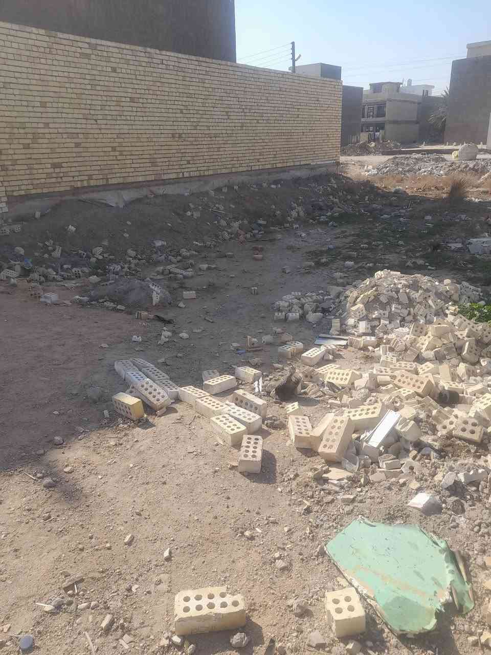 القطعة مجمع بهاء المدن ..لسصق ..مجمع الحليم .. ***********....  ***********
