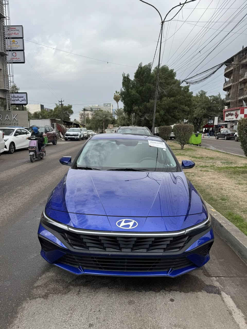 السلام عليكم 
النترا موديل 25 ماشيه 5 الف دخلت للعراق قبل سبوع حادثها جدا بسيط بدون ايرباك صبغ ع كد شبرين فقط بلصندوك كلش جديده البجم كبسس
بدون رقم 
السعر 159 وبيها مجال 
العنوان بغداد 
***********
