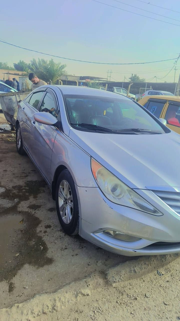 سوناتا 2013 أمريكي بيها ٣ قطع صبغ الباقي مكفول كير مكينه حداديه فول
السونار مرفق ويه المنشور 
مكاني كربلاء 
السعر ١٠٥ 
*********** 
متواجد واتساب
