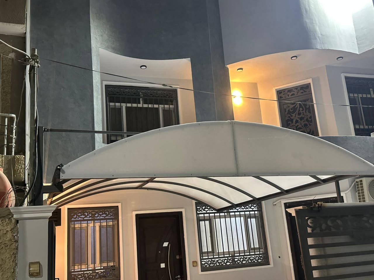 بسم الله ما شاء الله. 
تم بفضل الله عمل سقيفة تعليك (ذراع)  
بوليكابوند 10ملم مقاوم للحرارة مع اجود انواع الحديد درجة اولى.  اتمنى ان تنال اعجابكم.   

لاتنسون متابعة البيج ليصلكم كل جديد.  
للاستفسار مراسلة الصفحة او الاتصال على الرقم. 
***********
