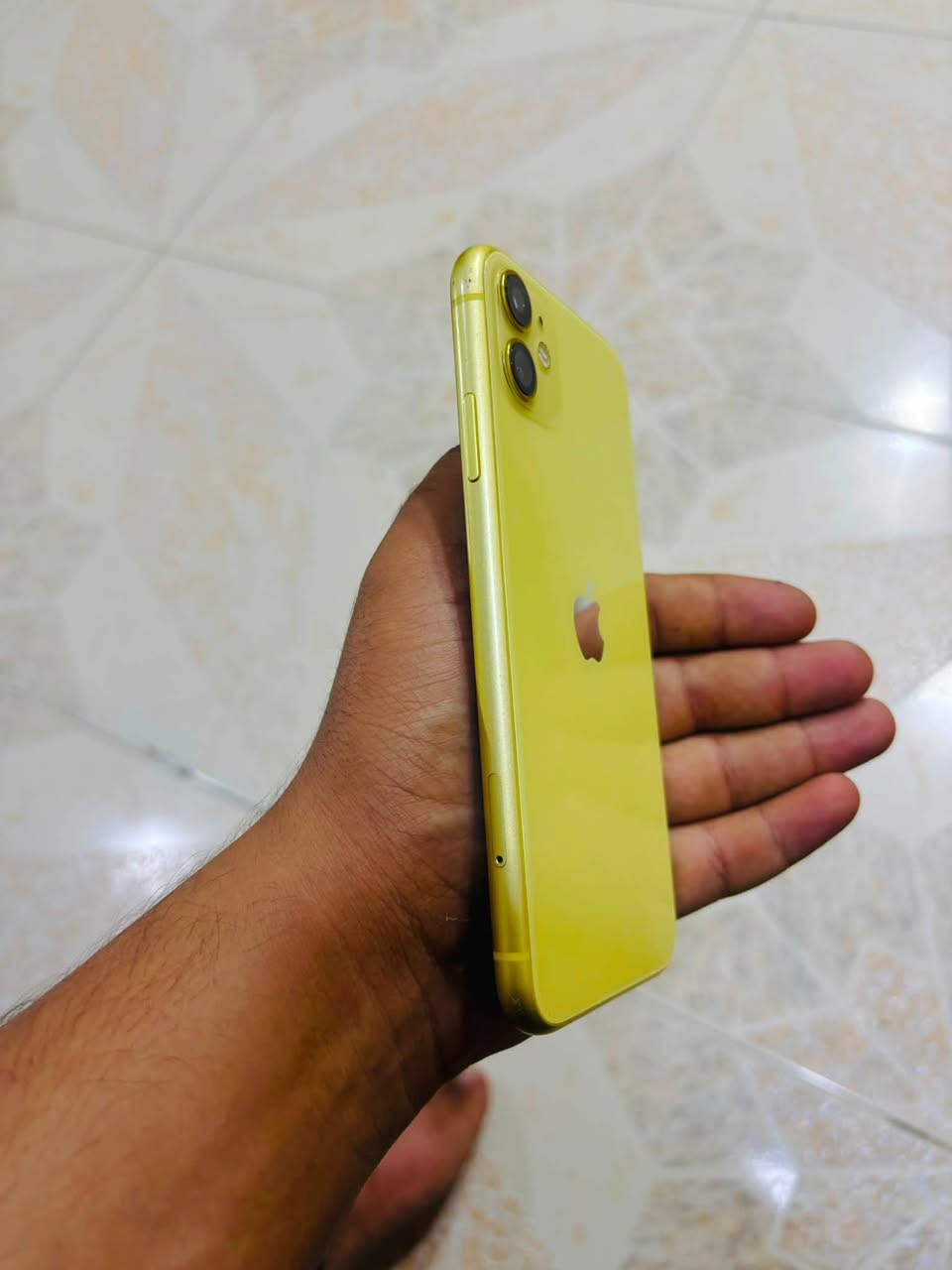 السلام عليكم متاح آيفون 11 ذاكرة ١٢٨ 🔋 86 نموذج M الاصلي الجهاز ممفتوح فقط بي فطر بالكلاس الجهاز كله شغال ملحقاته كيبل شحن + كفر السعر ب٢٢٥ وبي مجال بسيط مكاني ديالى بعقوبة ***********
