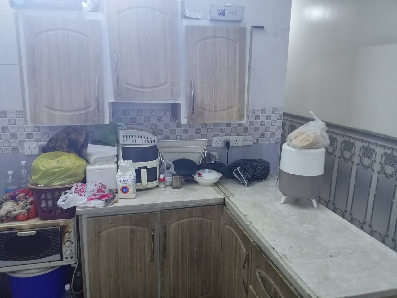 كاونتر أو ثلاجه او مجمده للبيع بسعر مناسب مكاني بغداد دوره استفسار ***********
