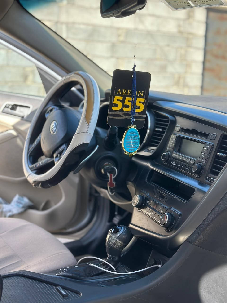 كيا اوبتيما 2014 خليجي المكينة دوش مكفولة من الصبغ سيارة النضيفة رقم بصره بأسمي مكاني بالبصرة السعر 135 للستفسار اكثر ***********
