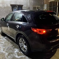 السعر ١٠٠ ورقه فقط... ياباني وعالية وموديل ١٧ وحجم QX70  انفنتي موديل ...