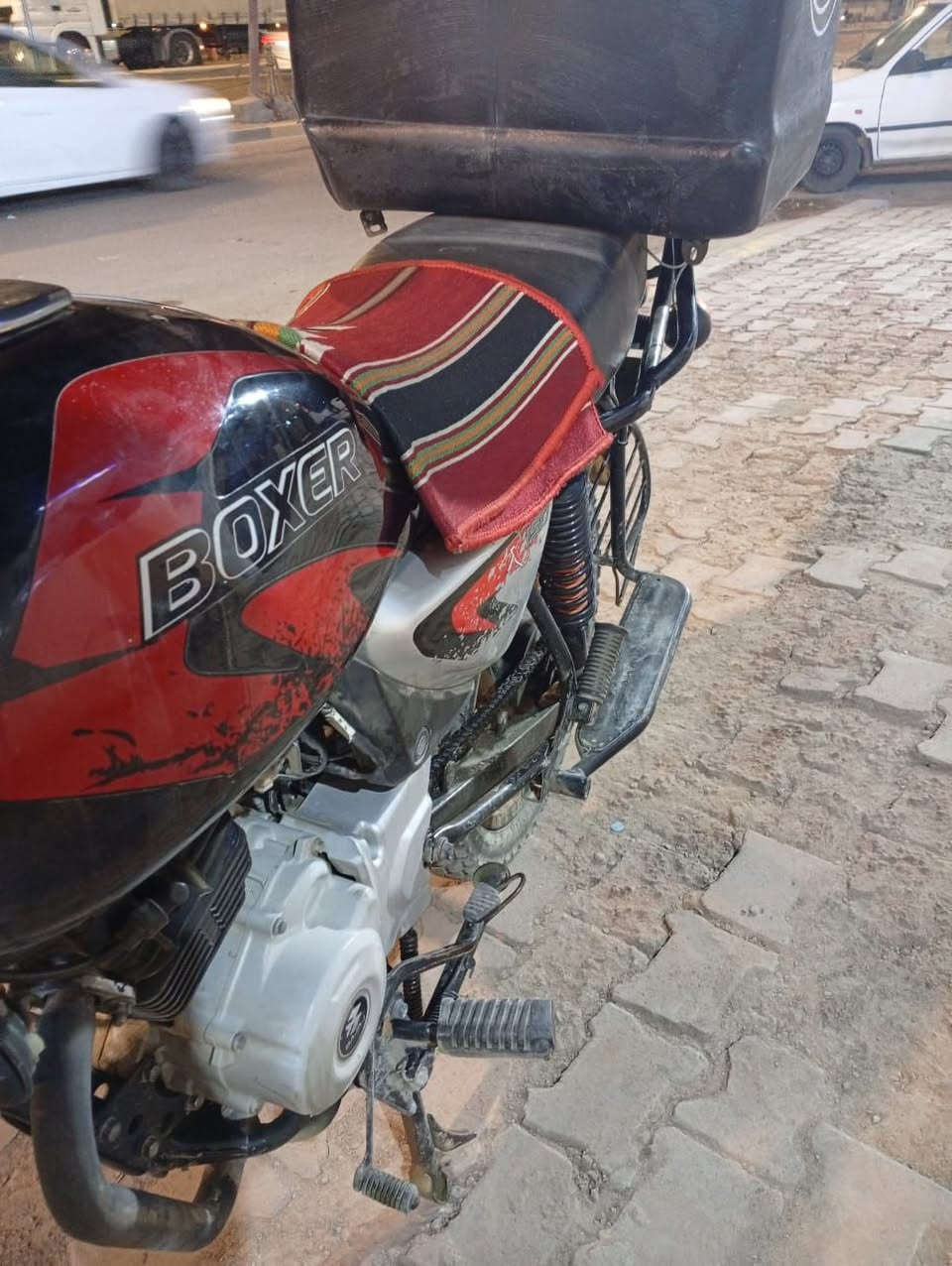 السلام عليكم دراجه بوكسر موديل 23 وكيله شاكر ابو المجر
مجفته تجفيت اصلي السعر 1700 وبيه مجال قليل 
***********
