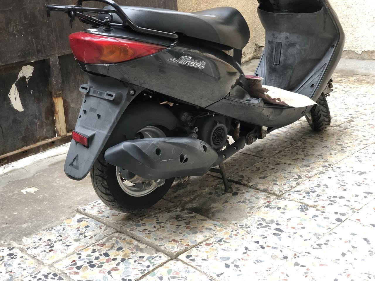 سلام عليكم دراجه اكزاز اترلت دراجه جديده وخير من الله مكفوله كفاله عامه كله شغال سلف هندر اشير قفل صندوك قفل ستيرن ليت بك ليت كيج سرعه مكان الدراجه ألشعب جيب فيتر وتعال افحص تقتنع يله تخذهء السعر (800).وبيهء مجال قليل (***********0).
