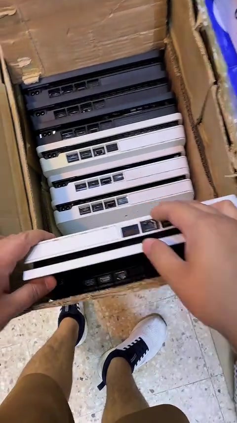 🎮 متوفر لدينا جميع أجهزة البلايستيشن والإكس بوكس 🎮 ✅ PlayStation 5 ✅ PlayStation 4 (فات - سليم - برو) ✅ PlayStation 3 ✅ PlayStation 2 ✅ Xbox Series X | Series S ✅ Xbox One X | One S ✅ Xbox 360 ✅ أجهزة وألعاب وإكسسوارات متنوعة 📍 العنوان: بغداد - البياع - شارع عشرين - مقابل دائرة الكهرباء - مركز دبي للأجهزة الإلكترونية 📞 للاستفسار والطلب: *********** 🔥 باقي العروض والأسعار اليومية متوفرة على التليغرام 📲 @ndzk55 مركز دبي للأجهزة الإلكترونية ⭐ المصداقية أساس النجاح 
