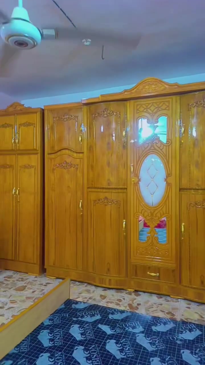 السلام عليكم
غرفه للبيع ملاحضه الغرفه جديده غير مستخدمه صاج داخل وخارج كامله طبعآ بالحقيقه احلا من التصوير  عنوان بابل ورديه خارج   سعرها   ((  مليون و٣٥٠  )) للاستفسار اتصال واتساب   ***********
