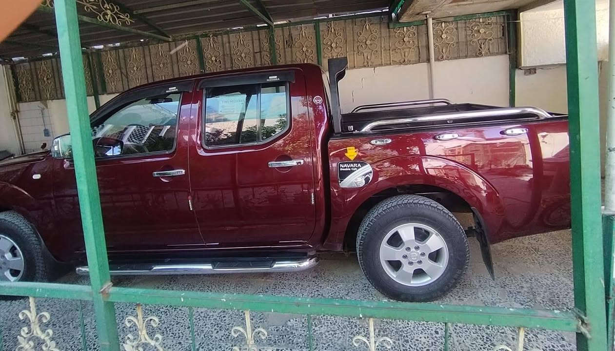 السلام عليكم بيك نيسان نافارا جديده موديل 2008 صارلها 6سنوات عدنا مكفوله من الحادث والصبغ سيارة كامله والحمدلله رقم انبار بأسمي سنويتها نافذه مكينتها مجفته *********** سعرها 90 بيها مجال قليل
