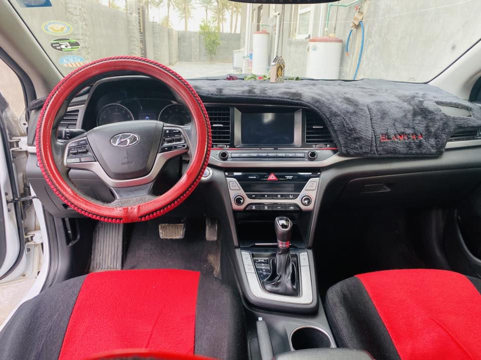 السلام عليكم حبايبي 🌹
اقره المنشور زين. وخابرني. 

النترا 2018 وارد امريكي لمتد فول الفول بصمه فتحه تحكمات كشنات تدفئه وتبريد وهواي بيهة بعد مواصفات محرك الفين رقم ديالى. تحويل مباشر 
سنويه جديده هزه جديده 
سياره بيهة من امريكه دعاميه الخلفيه وشويه من حوض صندوك على كد اشبر فقط. .. سياره بدون دواخل. بدون ايرباك صور امريكا مرفقه السونار مرفق. بيهة مكانات رش اثر تكشير فقط. الصدفي كله يكشر سياره جاهز. الف دينار. مذب عليهة. 
عنوان ديالى / تقاطع الوجهيه 

السعر / 125 وبيهة مجال 

***********
