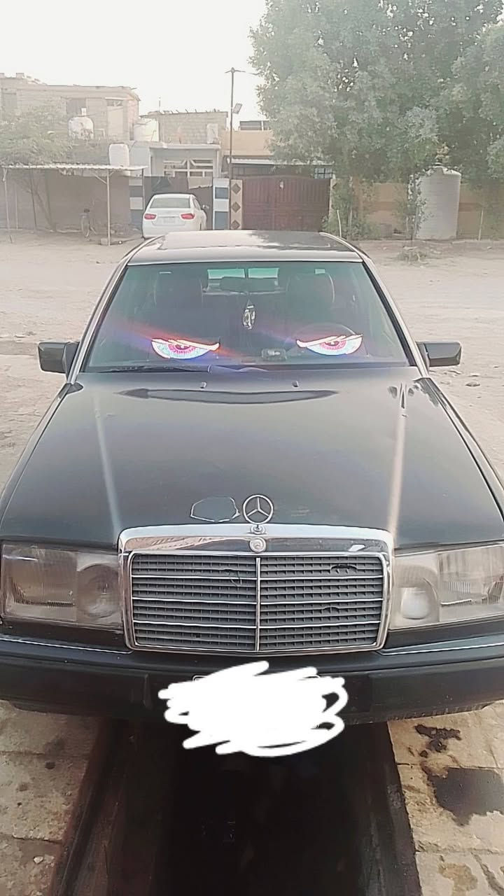 السلام عليكم مارسدس دب حجم 300 محور  كير ومكينه ففتي بطه 3000 السياره حيل نضيفه ونصبته حلوه والرقم انكليزي الدولي رقم بغداد  السنويه نهايتهه ب سنه 2031 القواعد سليمات   دوشمه الداخل جديده السعر 55 وبيه مجال للطيبين والعنوان ديالى بعقوبه رقم الهاتف ***********
