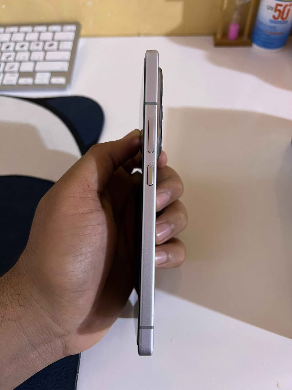 انفنكس نوت 50برو  بذاكره 256 برام 24G بطاريه 5200جهاز مسخدم قليل بكامل مخلقاته شاحنته 90W 
ويه شاحنته الواير لس ويه ايربود اصلي مكاني القبله سعرها 320 والشراي يتصل رقمي بي وتساب *********** البصرة, العراق
