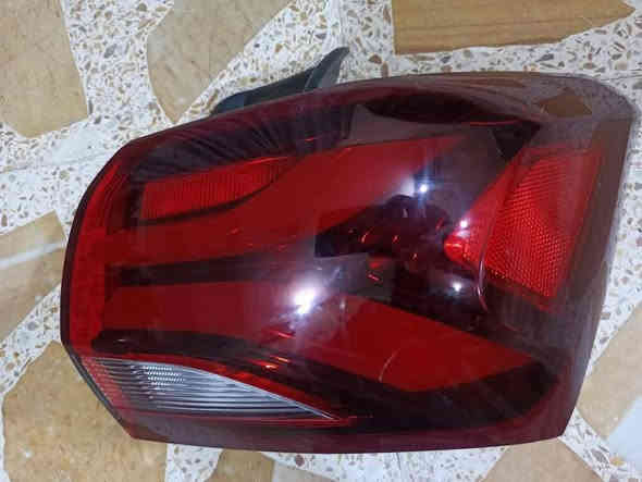 للبيع
1-بك لايت لد الثابت جهة اليمين (جديد ) السعر 75 الف
2- شباك rs  (جديد) السعر 75 الف  
***********
