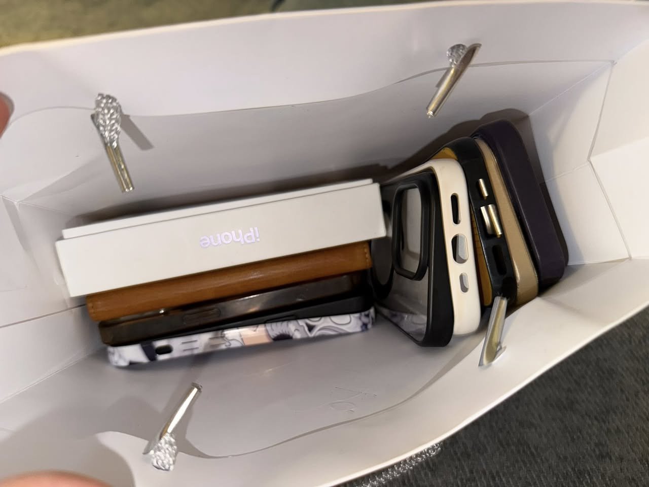 ايفون 14 pro
سعر590 الف
ذاكرة 256 g
نسبة البطارية 80‎%‎
الجهاز بحالك جيدة مابي اي مشكلة


**إذا كنت صاحب هذا الإعلان وتريد حذفه لأي سبب، رجاءا أرسل رسالة إلى الدعم الفني**