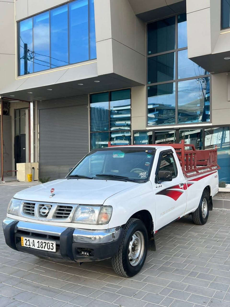 نیسان پیکاب 2001
زۆر جوانوو پاک ماڵی دۆستە
چوارتایە تازە 
پاوەرە 
پێشوو دوای تازە داگیراوە
بانسی پێشوو دوای لۆکە 
گێڕ مەکینە ئەکسل بە شەرت
چەمچە لۆک
زۆر تن دوو تۆڵە 
کارەبای مەزبووت 
سەنەوی تاکوو 2028 تازەیە
نرخ 65$ کەمێک مامەڵە 
بۆ پە یوەندی کردن 
***********
*********** السليمانية, العراق
