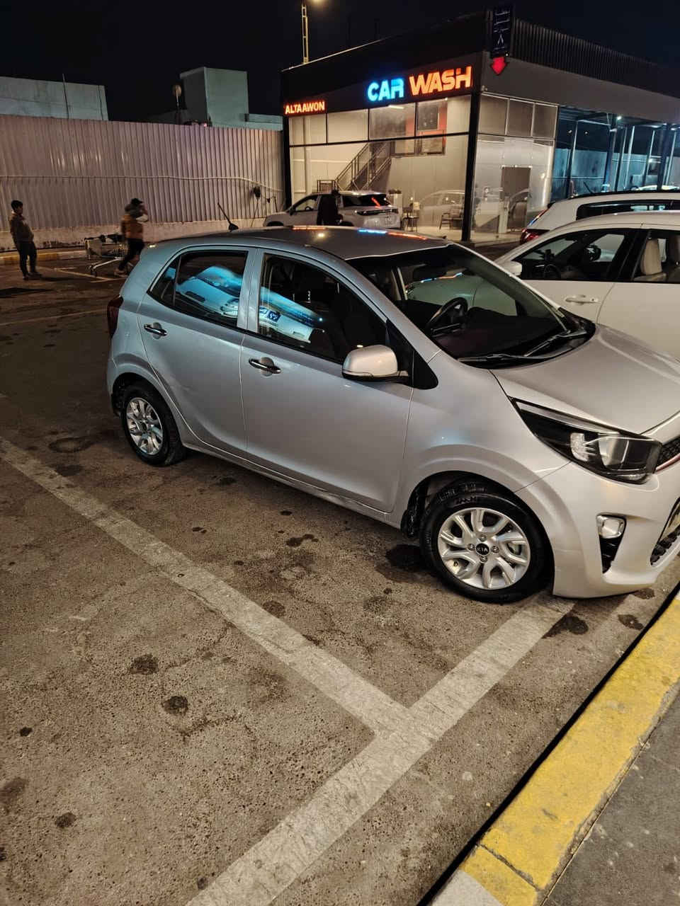 🌹السلام عليكم والرحمة 🌹
💰💰بيكانتووووو 2019للبيع 💰
نـــوع السيــــارة : بيكانتو
المـــــــوديــــــل : 2019
ألمسافة ألمقطوعة :18 الف كيلو متر
عدد الاسطوانات : اربعه سلندر 
ألــــــــــــــــــوارد : خليجي 
رقــــم اللوحـــــة : رقم بغداد مشروع وطني 
الـــــســعــــــــر :97،000$ وبيها مجال بسيط 
……………………………………………… 
🏎—————————————🏎
   
📩للاستفسار الاتصال 💌
اسيا ***********📱
العنوان:-بغداد 🕌
