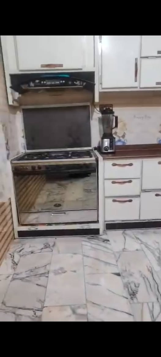 كاونتر للبيع نضيف جداً كامل مع طباخ كريازي مع مغرغة هواء مكانه بابل القاسم اتصال او واتساب
‏‪***********‬‏

كاونتر للبيع نضيف جداً كامل مع طباخ كريازي مع مغرغة هواء مكانه بابل القاسم اتصال او واتساب

