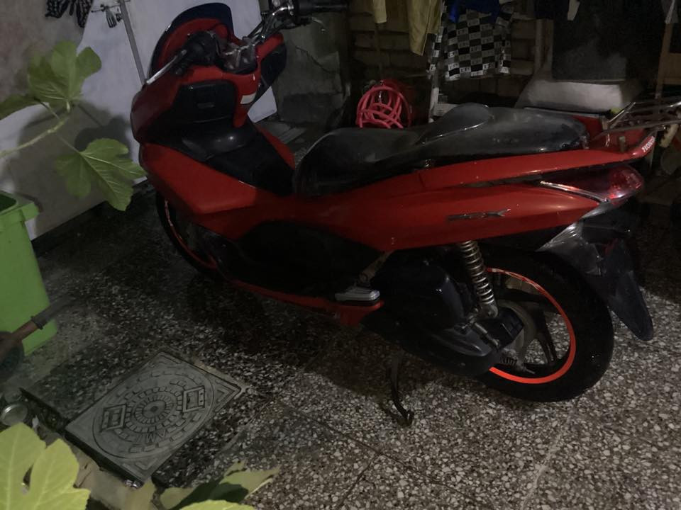 السلام عليكم دراجة بيسي اكس الجيل الاول مكينة كفالة شلعة معدل خير من الله كلشي كامل السعر 13 .*********** مكاني بغداد الشعب
