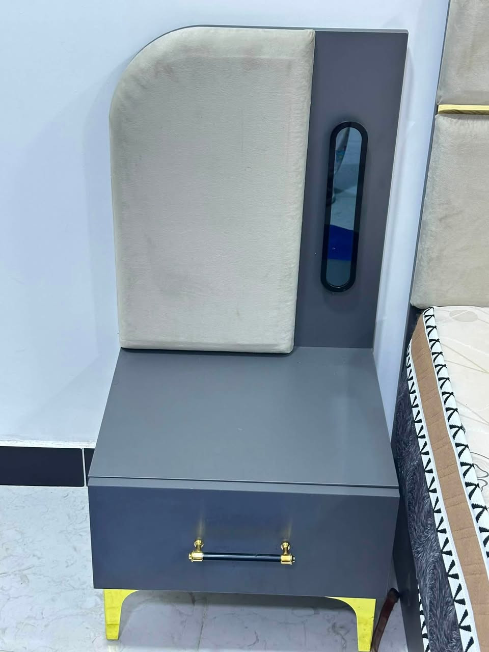 غرفة نوم تركية للبيع بدون ضرر السعر 450 الف وبيها مجال مكانها الاعظمية


**إذا كنت صاحب هذا الإعلان وتريد حذفه لأي سبب، رجاءا أرسل رسالة إلى الدعم الفني**