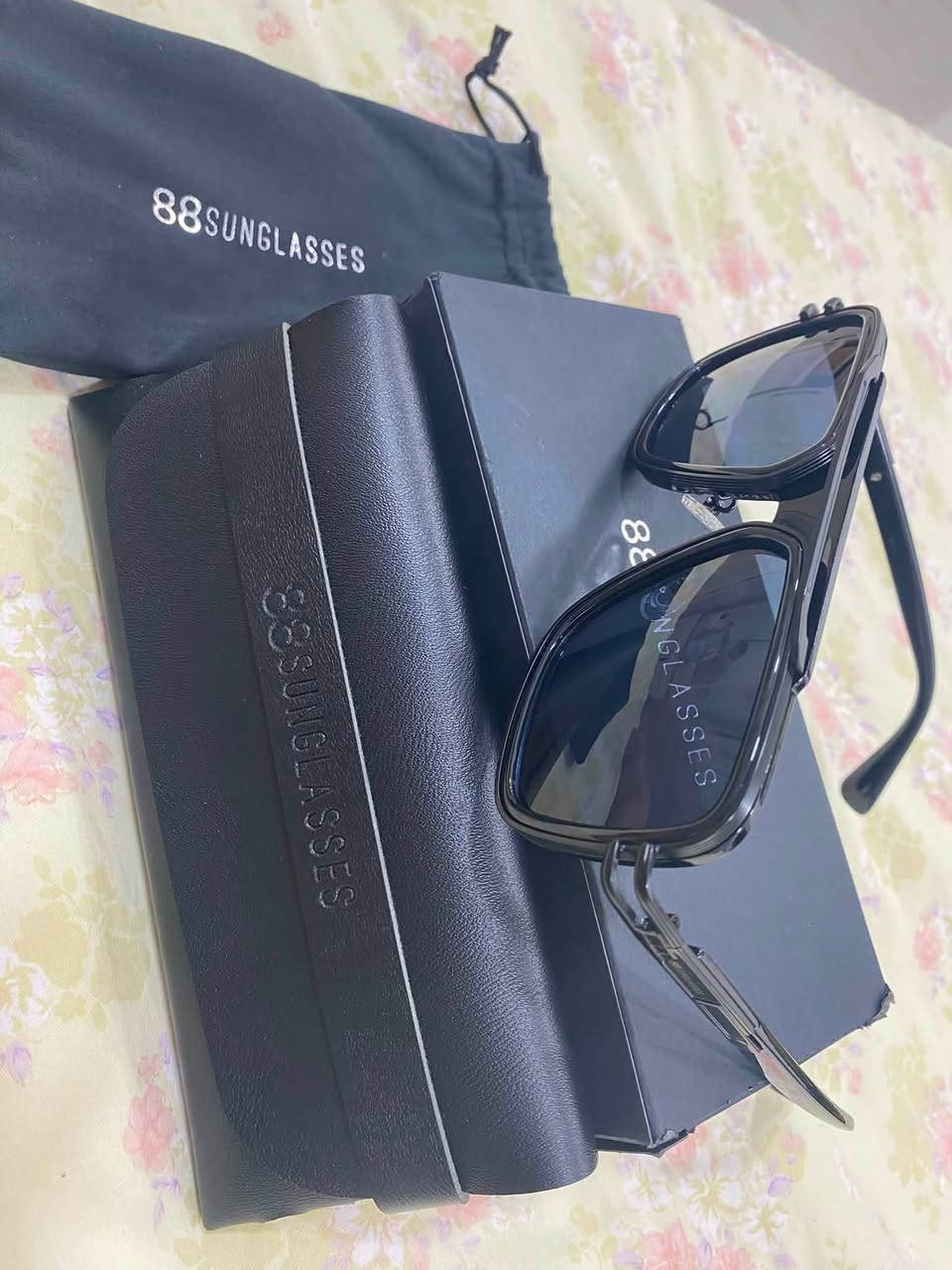 🛑السلام عليكم🛑
🔥نظاره شمسيه جديده🔥

🌎نوعها سان كلاسس 88🌎

☀️sun glass88☀️

♓️اخذتها ب 45 الف وملابسها ولا مره♓️

☣️السبب طلعت جبيره على وجهي☣️

🈴الي تناسبه سهله السعر🈴

🏠مكاني بالدوره🏠

☎️للتواصل واتس ***********☎️
