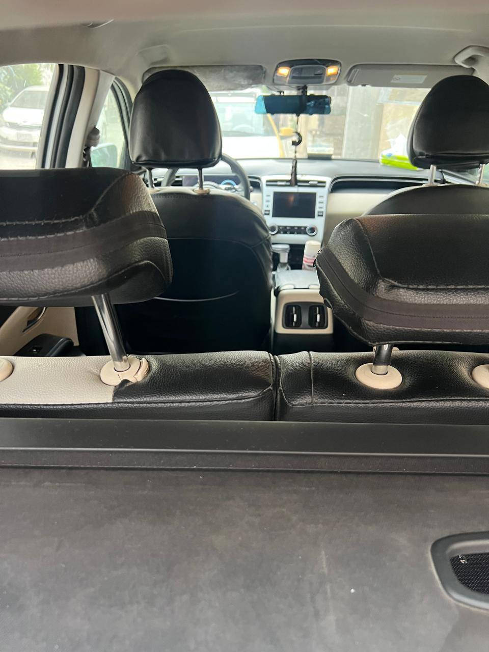 توسان مكفوله ماشيه ٦٠ موديل ٢٠٢٤ السعر ٢٢٠ بغداد الحريه ***********
