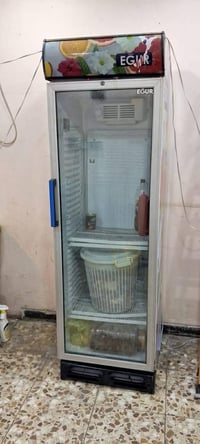 غراض محل للبيع • براد • شواية دجاج • محضرة طعام • شواية • مستلزمات مطع...