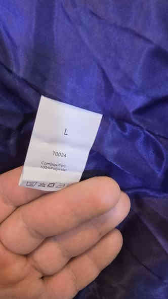 كوت مطري اصلي   ايلبس XL
بضاعه اوربيه  سعرها 10
عنواني فاو جنوبيه 
***********
