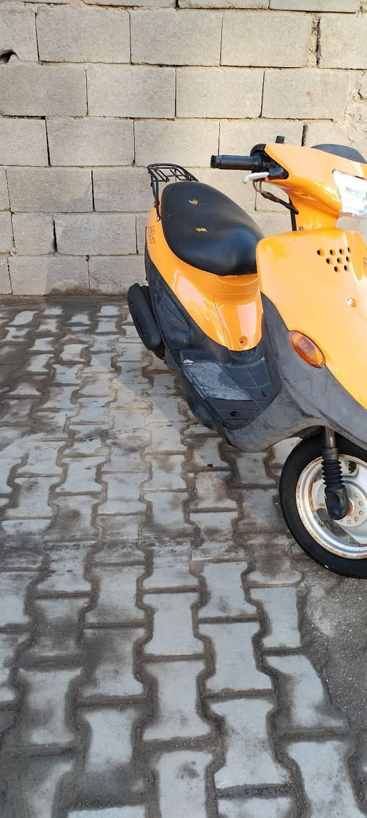 السلام عليكم 
دراجه تسع زروف يباني كامله سلف هندر
اشايره قفلات كله شغال دراجه مال حاويه ما مفتوحه ما صارله هواي من طالعه من لوكيل مكفوله كفاله عامه 
للبيع السعر 475 مكاني ابو لخصيب 
*********** البصرة, العراق
