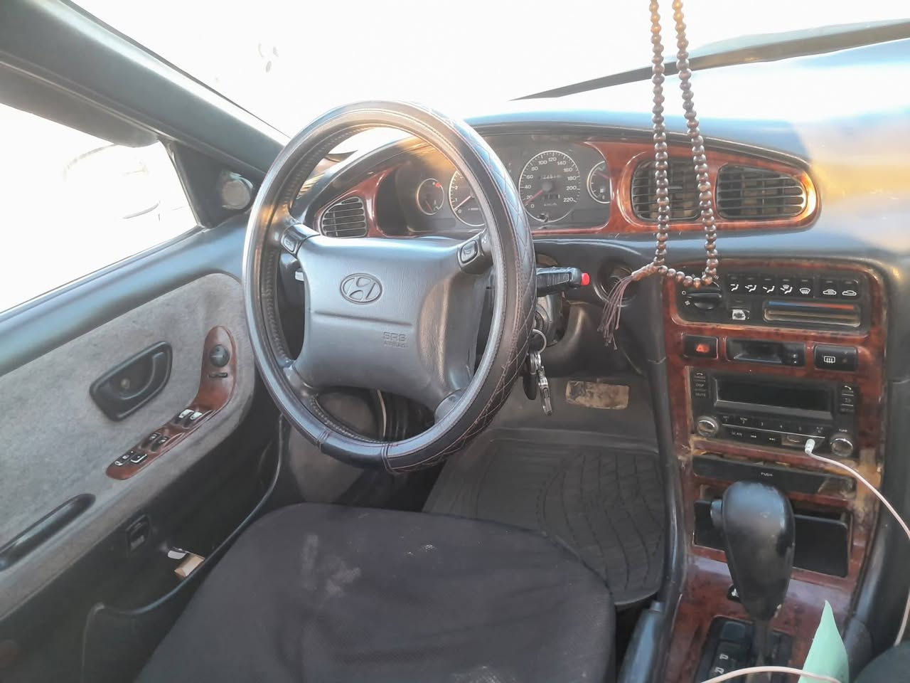 سوناتا موديل ٩٦ محرك كير جدد سياره حلوه سعر ٤٠
***********
