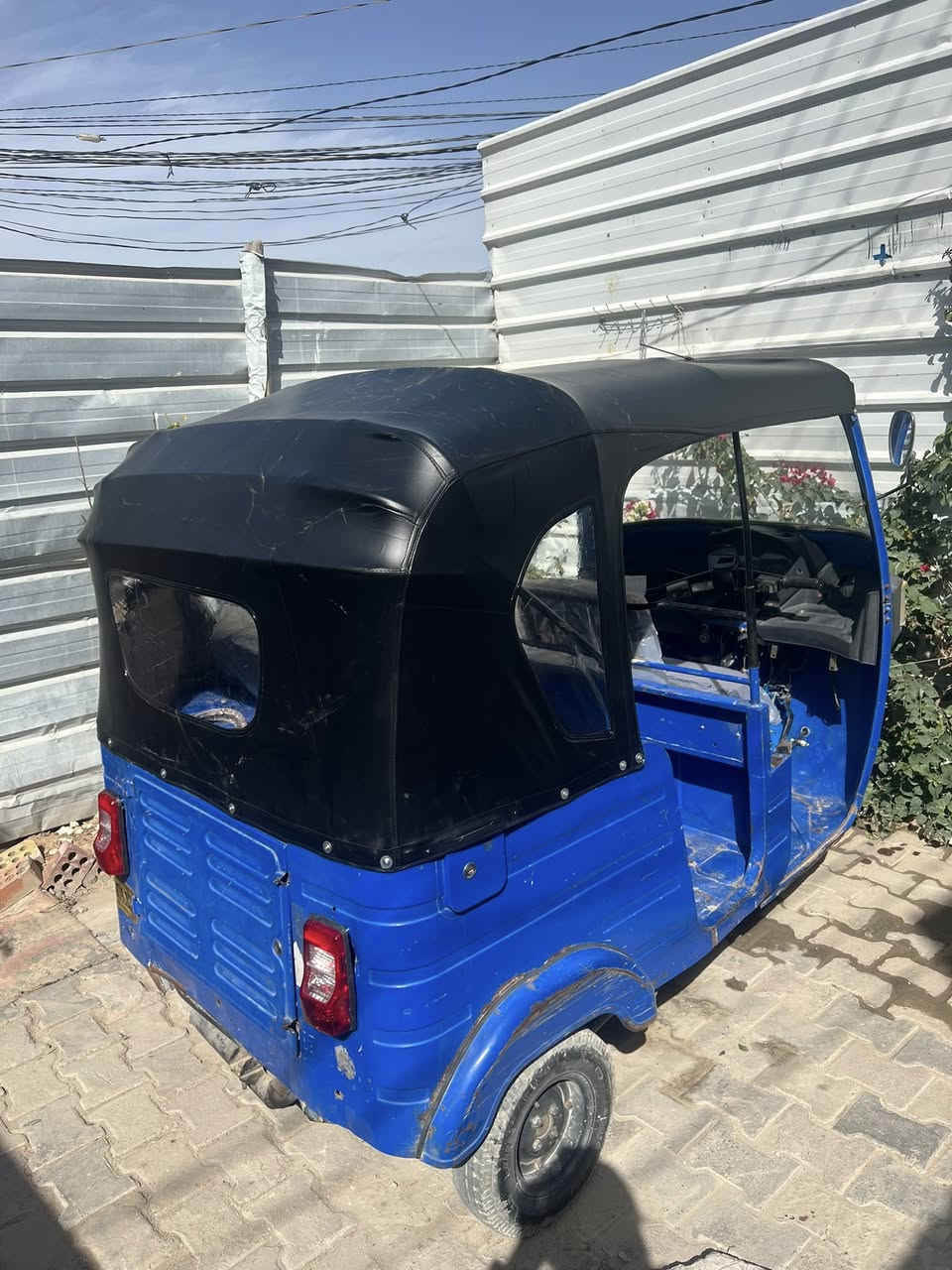 ك للبيع أوراق اصولي بسمي جديده لا صبغ ولا معجون كهرباياتهه شغاله تكتك كلش حلوه وخياس مابيهه مكانهه كربلاء سعر /2400.          ***********
