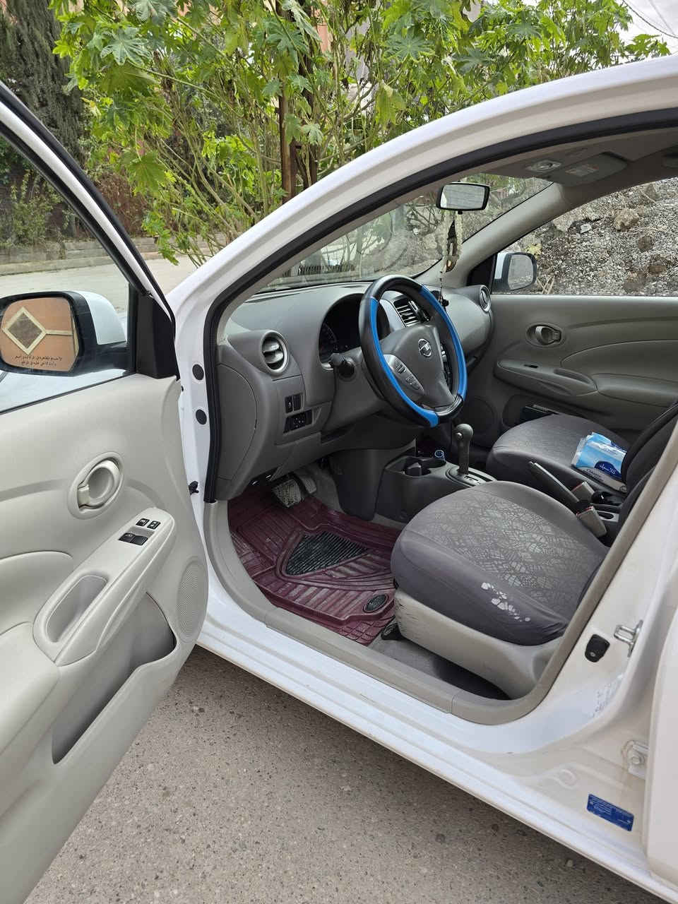 السلام عليكم
للببع
نيسان صني هندي 2021
 السنوية باسمي
$ وبيها مجال 115
44 الف كيلو ماشية
ملاحظة : استخدم بانزين محسن و ودهن ميتاسو
يعني مهتم بيها
(اطارات جدد من ٦ شهور براند نيكسن)
(فطر بالزجاج جهة الراكب) 
للتواصل اسيا + وتساب موجود ***********
