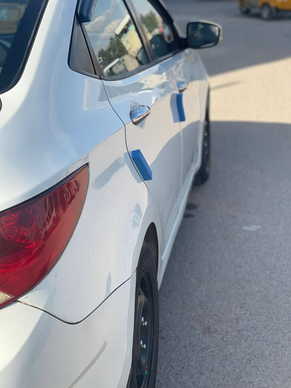 اكسنت 2011 خليجي فول مواصفات بلو  ماشيه 119 محرك 1600 قطرتين دوش  
اشاير مري 
تحكم ستيرن 
فتحه سقف 
رقم بغداد انكليزي 
هزة جديدة 
تخم تاير جديد 
منظومه تبريد جديدة  ثلج  ***********
مكاني بغداد
