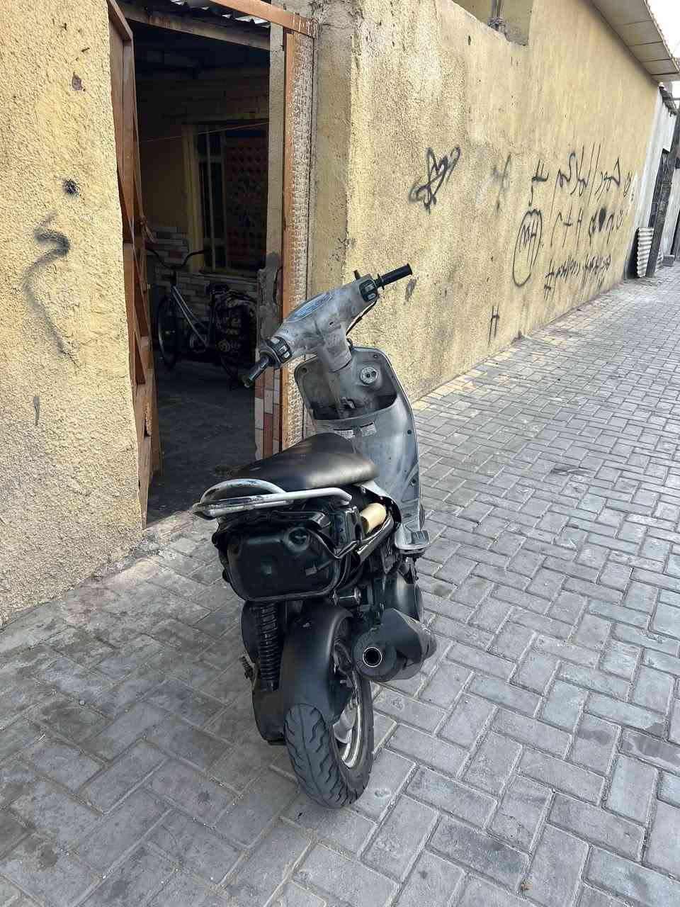 سلام عليكم دراجة ماكس للبيع المكينة 55 ونظيفة الدراجة والسعر 725 :***********
