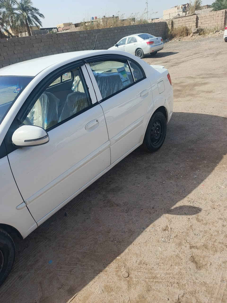 وزسلام عليكم كيه ريو ١٢ بيهه جاملق مبدل وداير معمر تخم تاير حداديه تبريد ثلج دواخل جيس عوزهه كير تمشي ع نمرا ثانيه بس سياره جاهزه وسنويه ل٢٨ /***********بس واتساب شغال 

السعر ٨٠ وبيهه مجال بسيط
