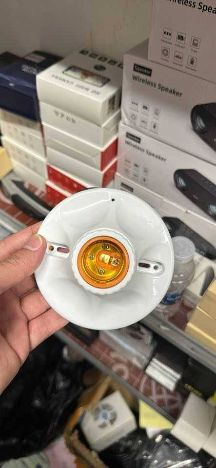 سلام عليكم كامرات مراقبة بلك سويج عدد ثنين وهلودر واحد ابيعهن سوه صوره وصوت ***********
