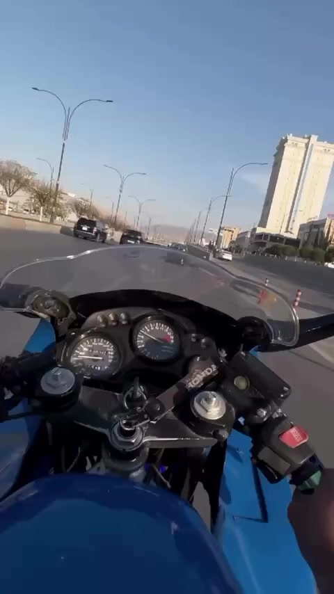 هوندا اف 2 مكينة اف 3 كبس موديل 2000 ويه منافيس للبيع وبدون واكيد فرق الاسعار رقم ***********
