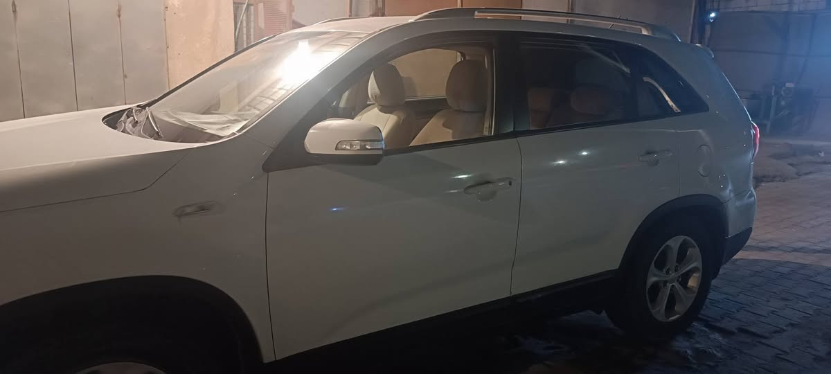 سورنتو 14خليجي 7راكب محرك 2400دوش 3قطع تبريد رقم بصره شاشه كامره حساسات بيه صبغ 5قطع دحجات مو ضربه ولا بجم ماشيه 66 ما ماشيه بالنسبه لموديله سعره مناسب 135
***********
