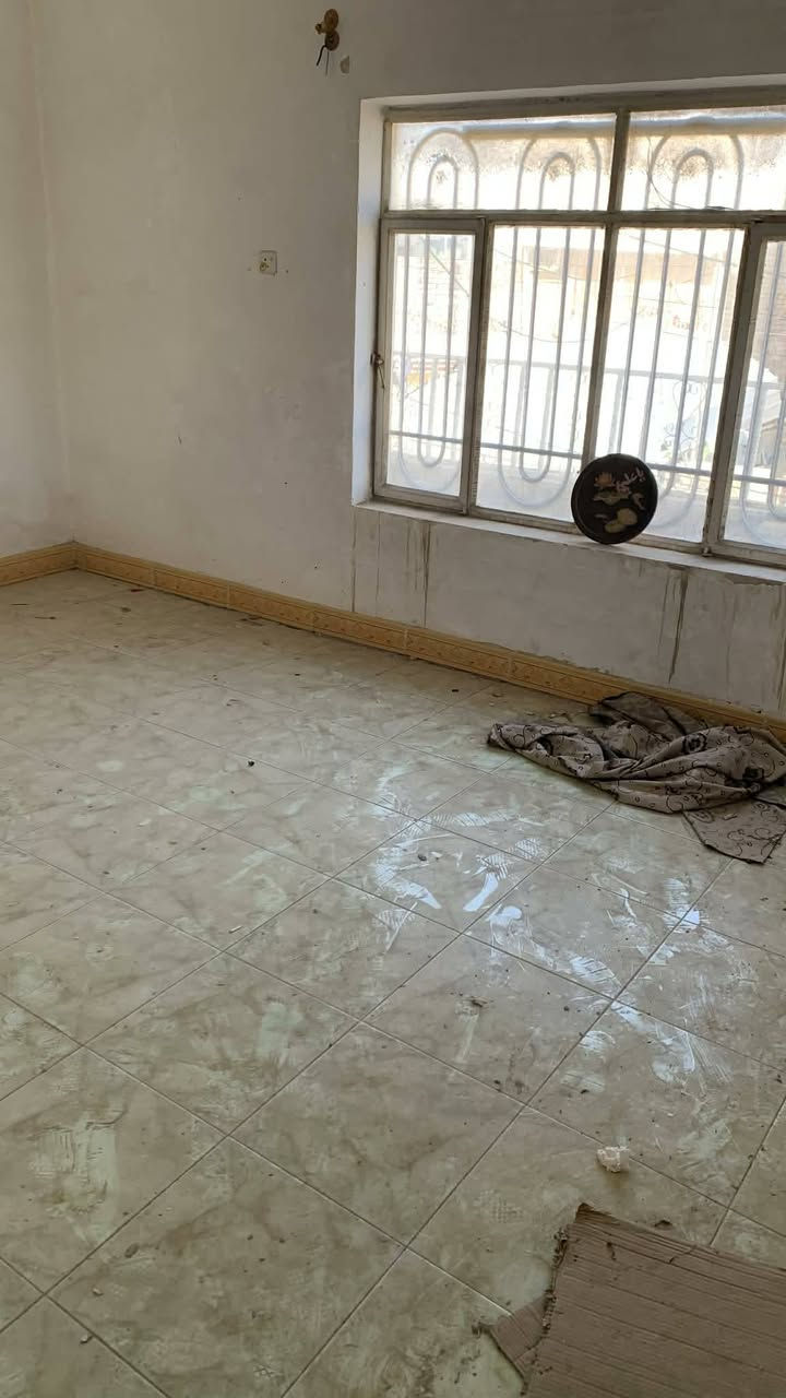 السلام عليكم مكتب عقارات الشمس  مقابيل المستشفى التركي !!!
                         بإدارة ((أحمد الگريطي))
                    
    ☎️*********** 
                        ☎️*********** 

🏠مشتمل للايجار يحتوي على صاله ومطبخ ومجمع صحيات وغرفة بالطابق الثاني مجهز تانكي سخان ماطور ماء 

⁦^⁠_⁠_⁠_⁠_⁠_⁠_⁠_⁠_⁠_⁠^⁩⁦(⁠✯⁠ᴗ⁠✯⁠)⁩⁦(⁠✯⁠ᴗ⁠✯⁠)⁩⁦^⁠_⁠_⁠_⁠_⁠_⁠_⁠_⁠_⁠_⁠^⁩

🌎 الموقع حي الاكرمين قرب مدرسة علي جواد الطاهر 

 ⁦^⁠_⁠_⁠_⁠_⁠_⁠_⁠_⁠_⁠_⁠^⁩⁦(⁠✯⁠ᴗ⁠✯⁠)⁩⁦(⁠✯⁠ᴗ⁠✯⁠)⁩⁦^⁠_⁠_⁠_⁠_⁠_⁠_⁠_⁠_⁠_⁠^⁩

💸💰 قيمة الإيجار 200
