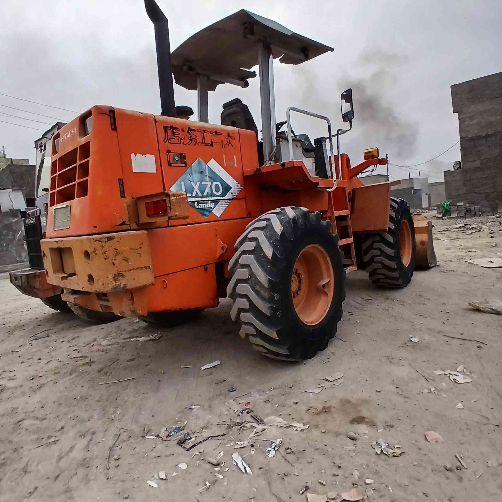 السلام عليكم  شفل هيتاشي البيع حجم[70] رقم بابل الألماني مكفول كفاله عامه بلادي مديل (2010)  تخم تاير جديد  مكانه  بغداد 
رقم الهاتف  ***********
خاص
