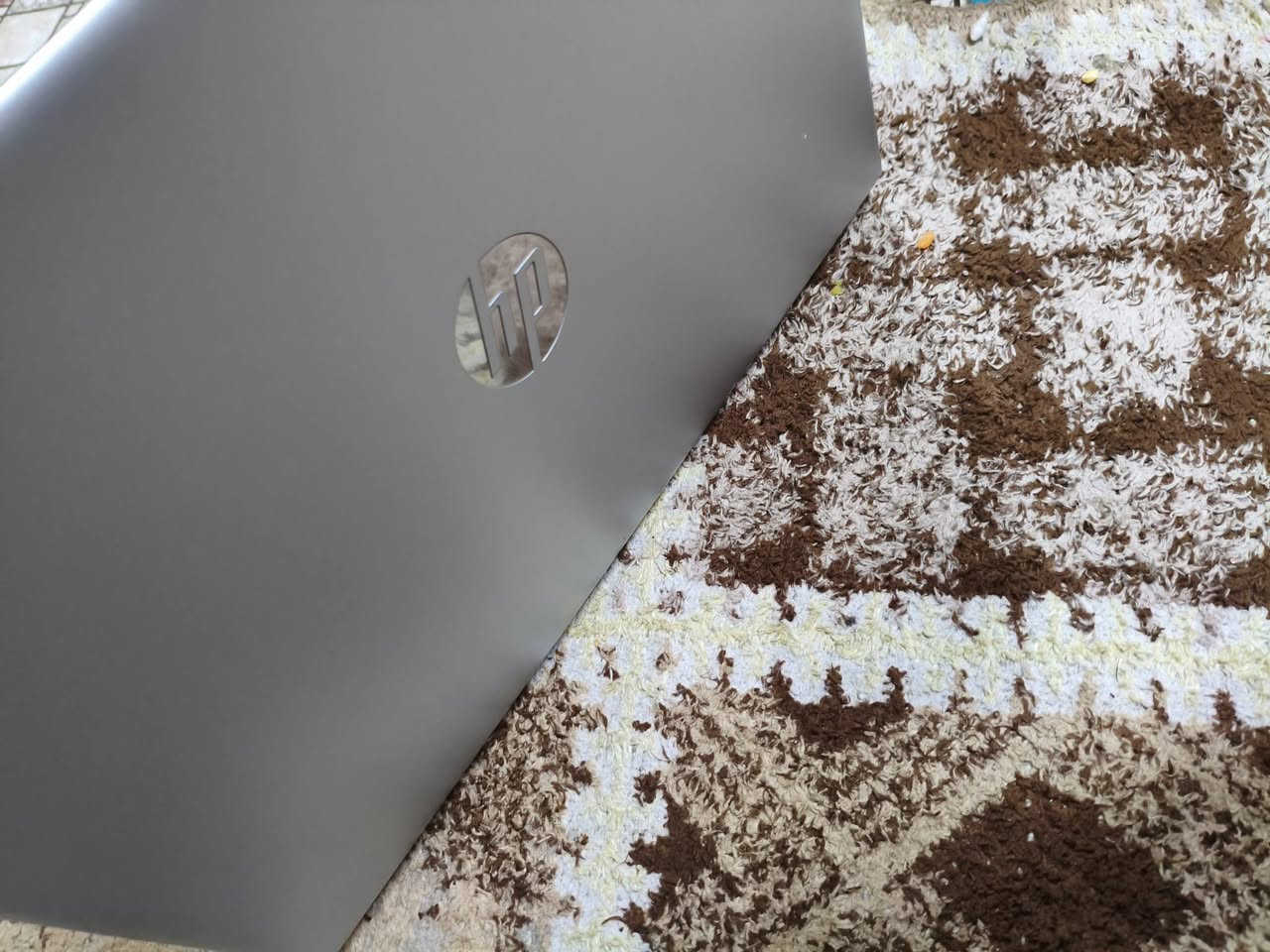 للبيع لابتوب hp جهاز جديد استخدام شخصي اقل للشهر ذاكر 512  جهاز جديد كلش ماعرف بعد بل مواصفات خذيته اب 450 رايدة اب 400  وية جنطه مالته او شاحنه او ماوس مكاني بصرة معقل ***********
