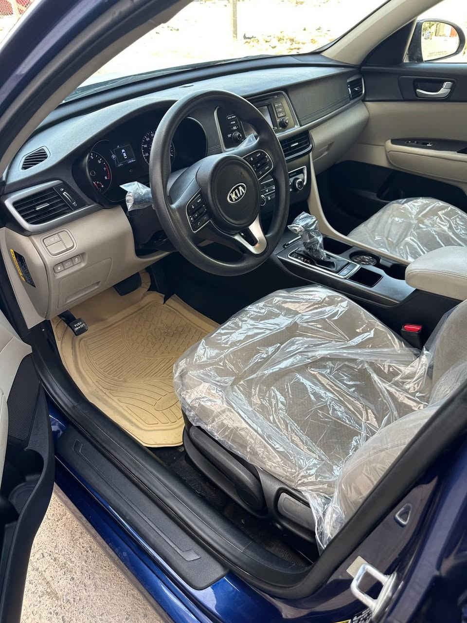 السلام عليكم كيا اوبتيما وارد امريكي 2016
رقم كربلاء ب اسمي سنويه لل 2030

بيها قطعتين صبغ وقطعتين تبديل بدوان دواخل والسونار مرفق مع المنشور تخم تاير جديد كير ومحرك وتبريد خير من الله مال جناي ماتصرف عليها اي شي 

حجم المحرك 2400 GDi

شاشة كامره 

اشارة بالمري

بلوتوث اوكس

ويل كب كروب 

داخل عسلي 

لايت زنون 

فول تحكم سترين

3 انظمة قياده

اي بي اس مانع انزلاق

مكان السياره كربلاء

0783896788

السعر 115 مجال


**إذا كنت صاحب هذا الإعلان وتريد حذفه لأي سبب، رجاءا أرسل رسالة إلى الدعم الفني**