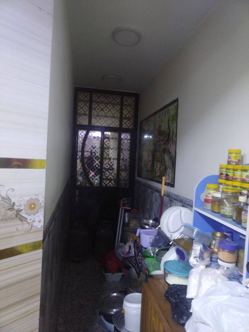 السلام عليكم مشتمل للبيع المساحة ١٠٠ متر الوجه ٥ نزال ٢٠ طابو ملك صرف يحتوي الطابق الأول استقبال مطبخ خدمات منور غرفه نوم الطابق الثاني ٢نوم خدمات الموقع مميز البياع الشهداء شارع المضخة الاول اللاستفسار اتصل *********** بناء ٢٠٢٣
