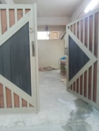 شقة أرضية • غرفتين نوم • كراج سيارة