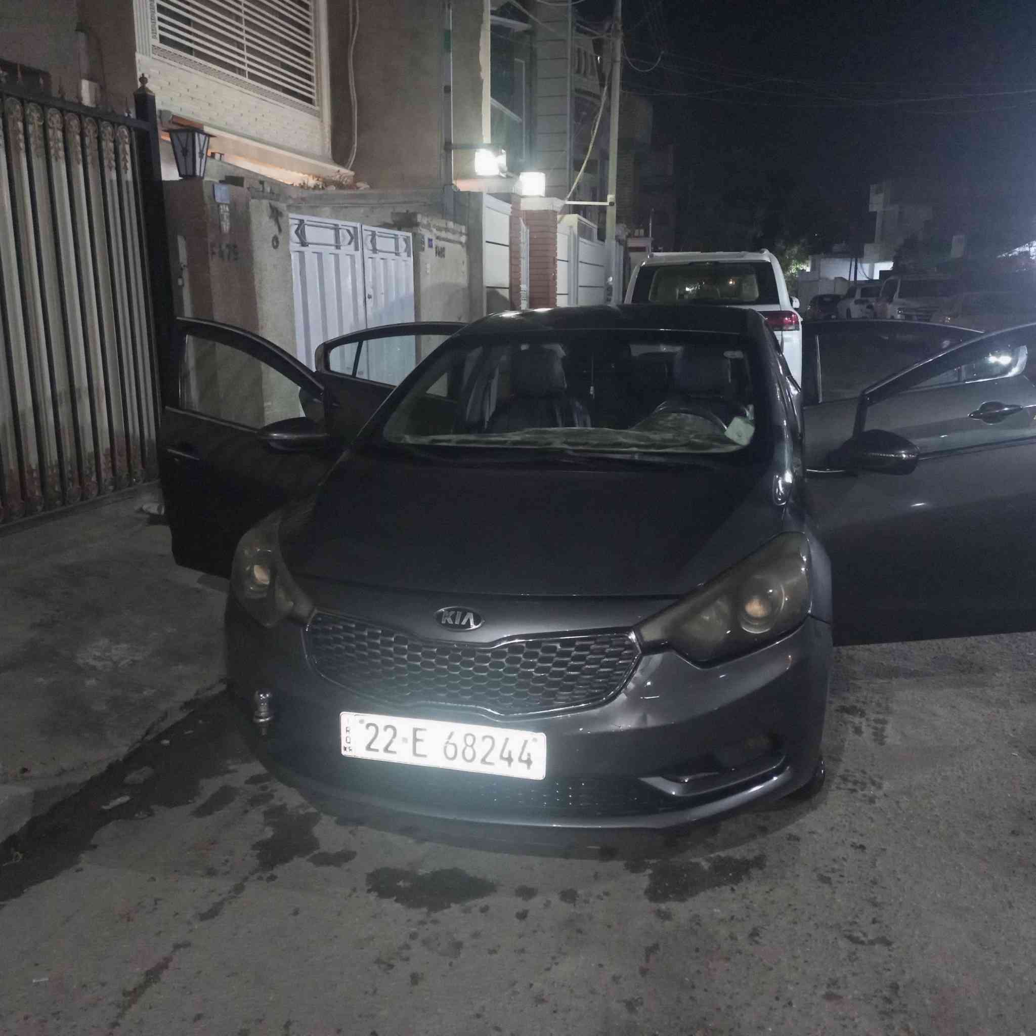 السلام عليكم سيراتو للبيع موديل 13
السعر 95وبيهه مجال ***********
