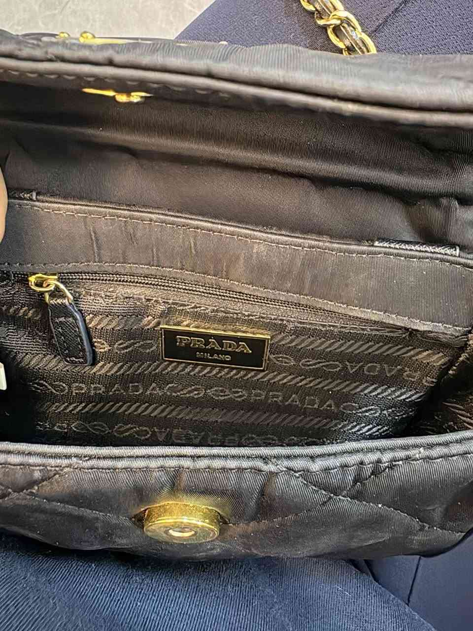 متوفر عدي حقائب براند prada  و Fendi مستعملات بعدهم بحالتهم الاصلية


**إذا كنت صاحب هذا الإعلان وتريد حذفه لأي سبب، رجاءا أرسل رسالة إلى الدعم الفني**