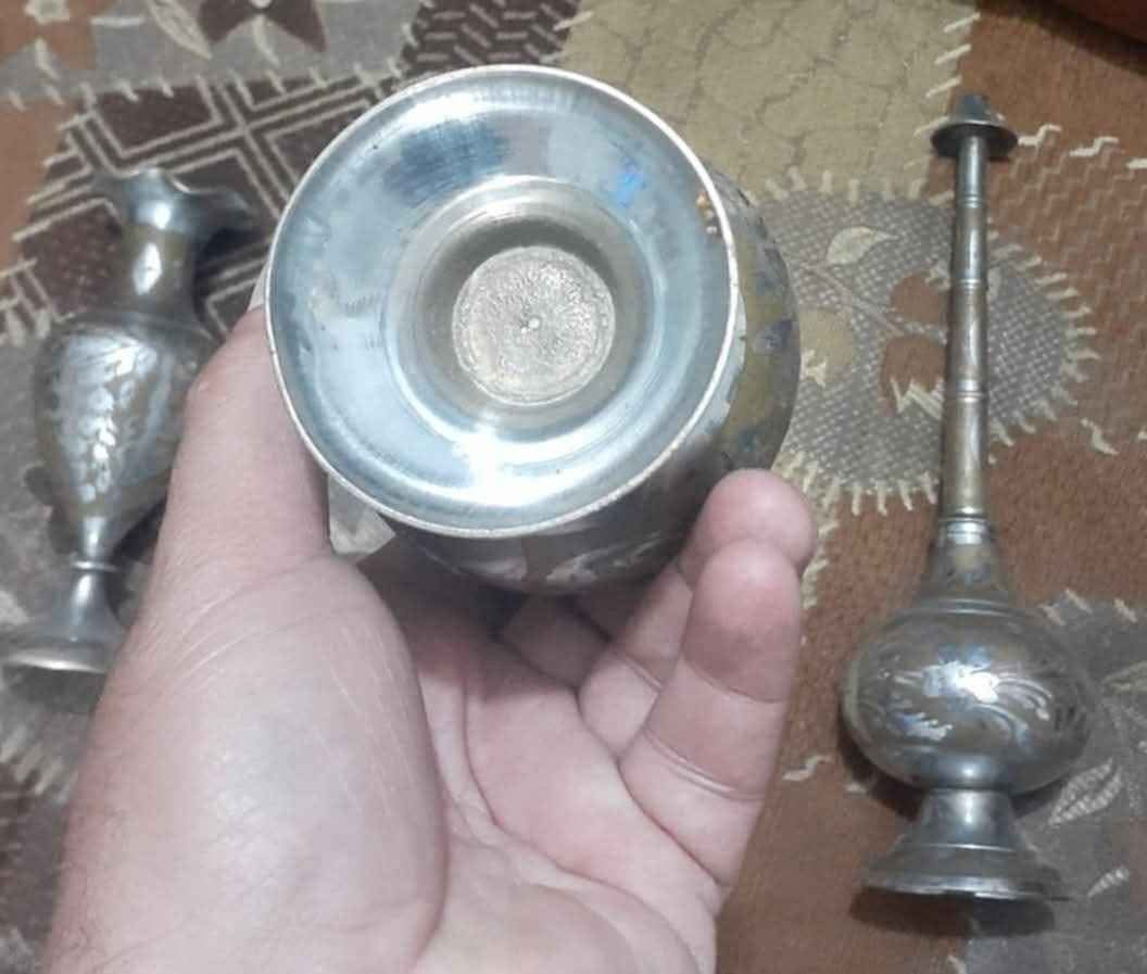 4 قطع نحاس طلاء فضه قديم مختوم - السعر 50 ألف للكل . بغداد, العراق


**إذا كنت صاحب هذا الإعلان وتريد حذفه لأي سبب، رجاءا أرسل رسالة إلى الدعم الفني**