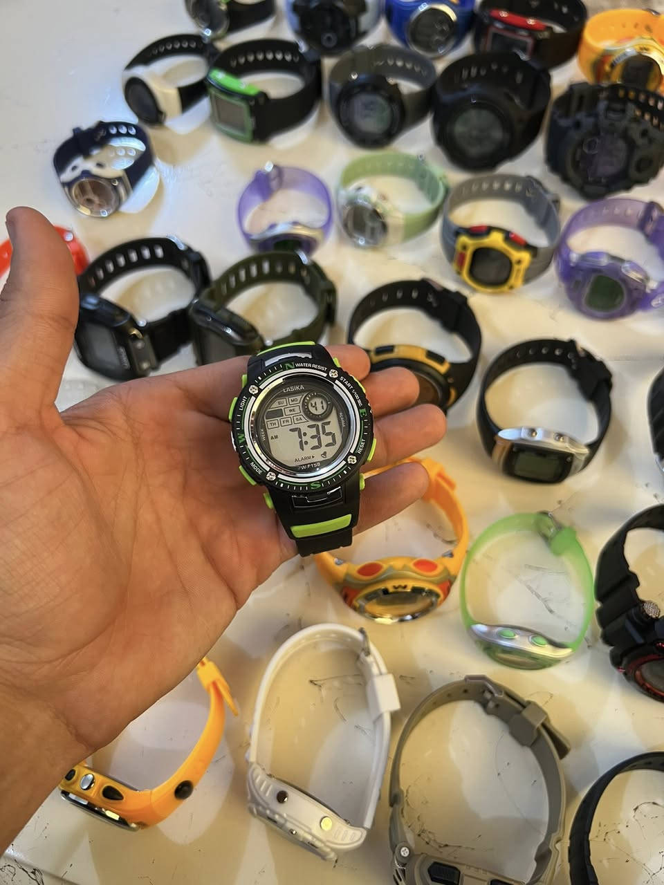 سلام عليكم متاح ساعات باله رياضي
ويوجد خدمه توصيل جميع المحافظات الي يريد يتفضل خاص ويدلل ***********
