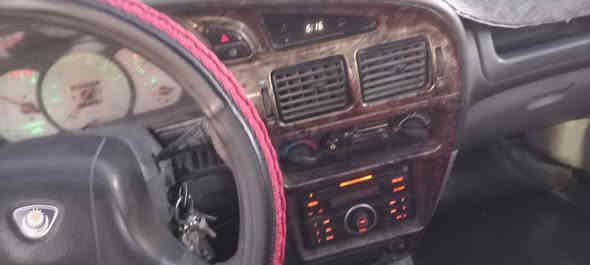 السلام عليكم 
بروتون ٢٠٠٢ حرة تحويل ثاني يوم او تريد وكالة 
بلادية بدون صبغ كلشي بيها بلادي نظيفة صدر كله مبدل قبل يومين مال شركة بروتون 
رقم بغداد كير اوتوماتيك
السعر المطلوب ٥٣ وبيها مجال
***********
